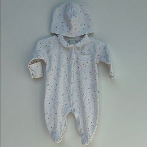 Marie Chantal White Baby Onsie With Matching Hat and Mittens and Tote